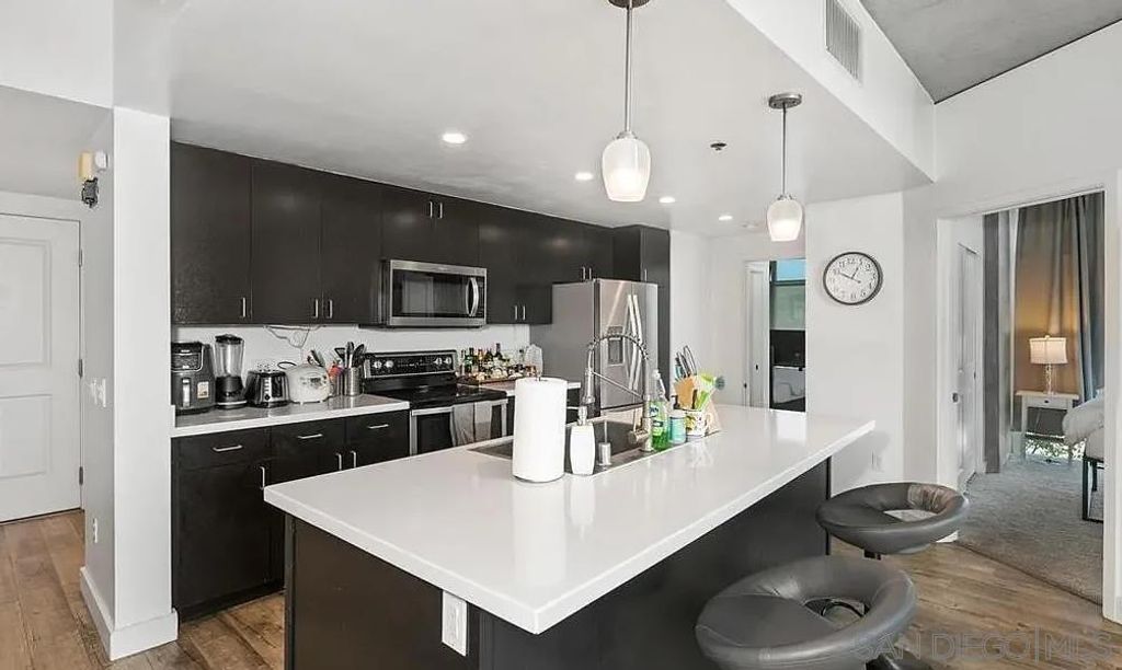 Image 17 of property listing at 1080 Park Blvd 307, San Diego, CA 92101