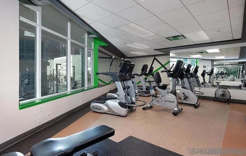 Image 2 of property listing at 1080 Park Blvd 307, San Diego, CA 92101