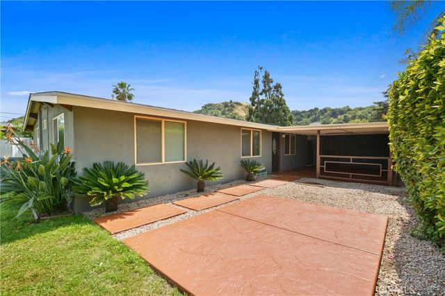 543 E Haltern Avenue, Glendora, CA 91740