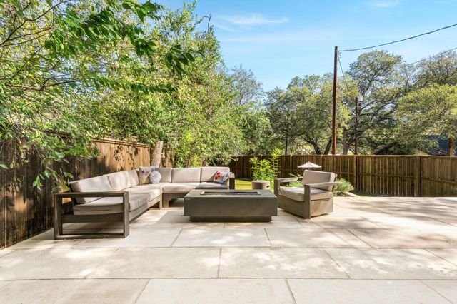 2324 Kinney RD, Austin, TX 78704