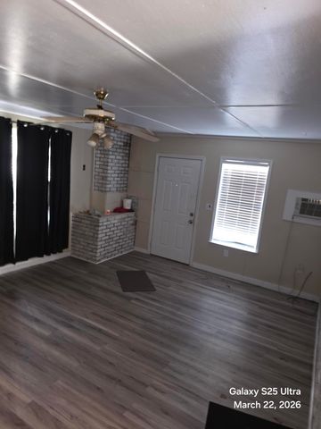 697 E Long Drive, Crestview, FL 32539