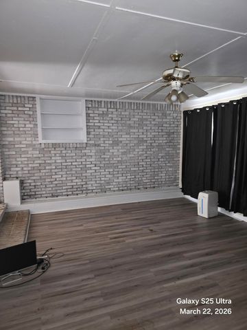 697 E Long Drive, Crestview, FL 32539