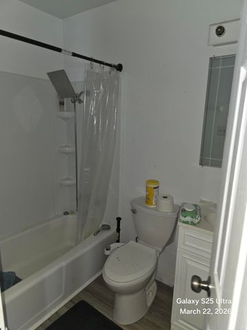 697 E Long Drive, Crestview, FL 32539