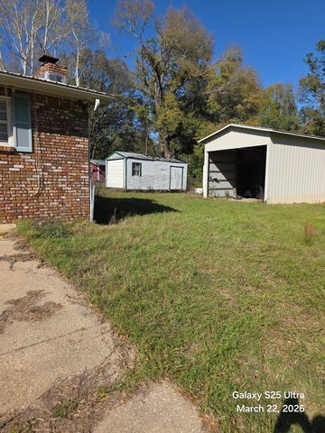 697 E Long Drive, Crestview, FL 32539