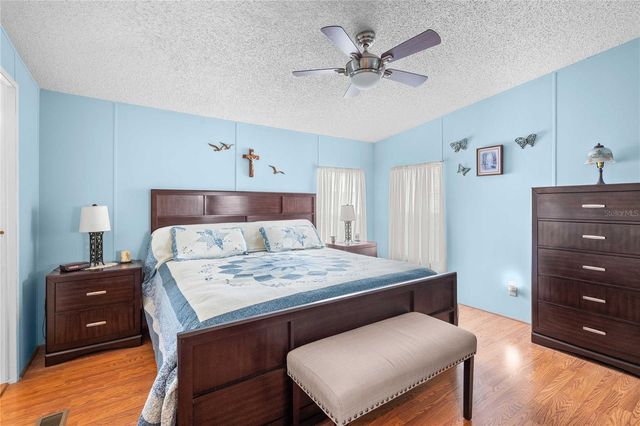 3843 CHRIS DRIVE, Wesley Chapel, FL 33543