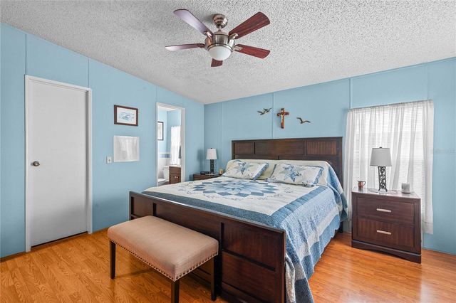 3843 CHRIS DRIVE, Wesley Chapel, FL 33543