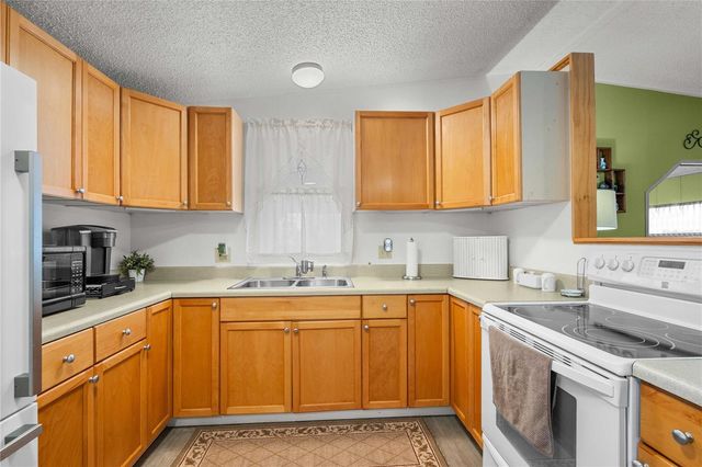 3843 CHRIS DRIVE, Wesley Chapel, FL 33543