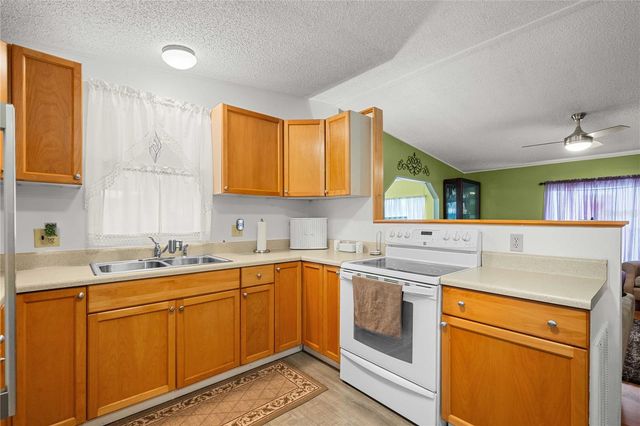 3843 CHRIS DRIVE, Wesley Chapel, FL 33543