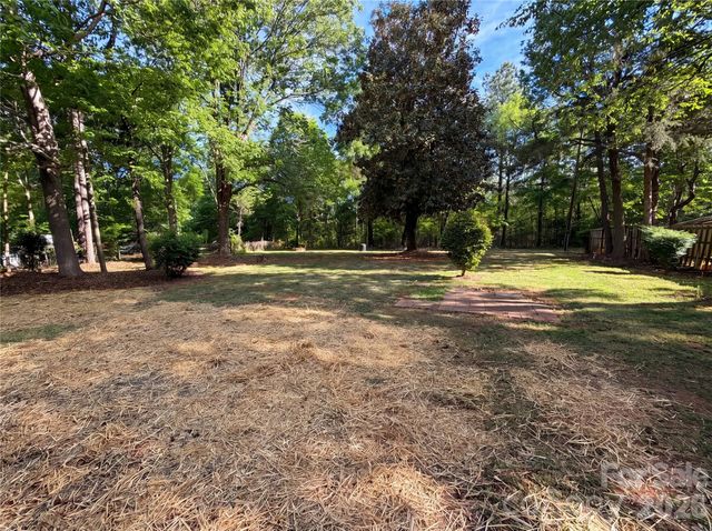 13025 Graymist Drive, Charlotte, NC 28215