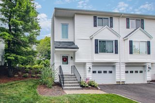 10 South Street 85, Danbury, CT 06810