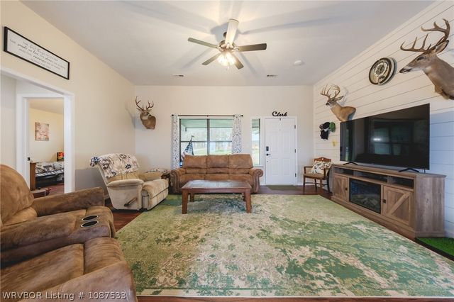 3820 Wylie Road, Poteau, OK 74953