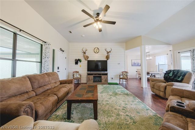 3820 Wylie Road, Poteau, OK 74953