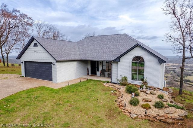 3820 Wylie Road, Poteau, OK 74953