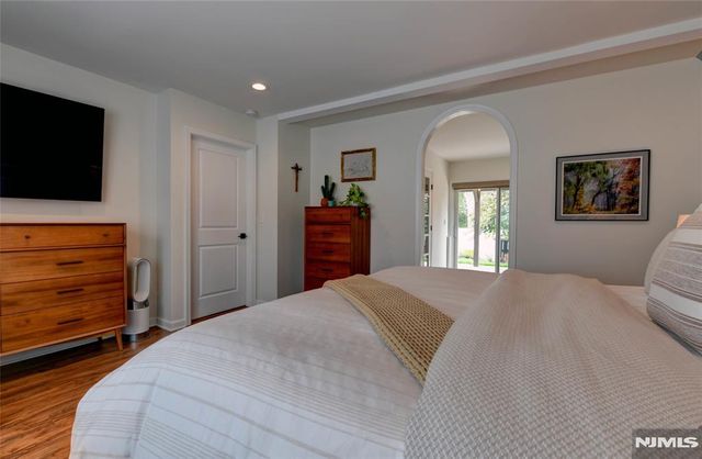41 Strickland Avenue, Little Falls, NJ 07424
