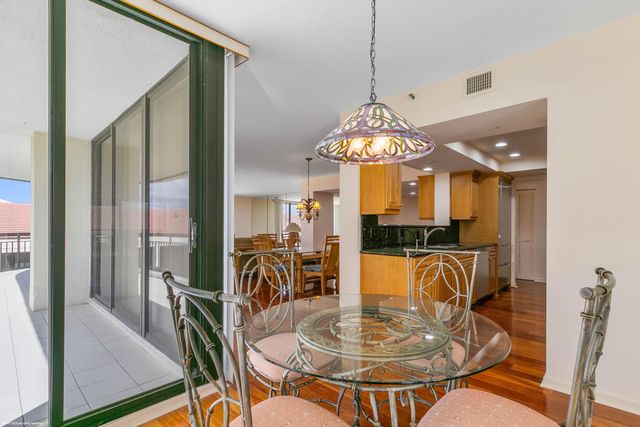 4000 N Ocean Drive 204, Singer Island, FL 33404