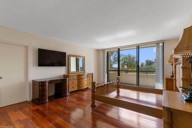 4000 N Ocean Drive 204, Singer Island, FL 33404