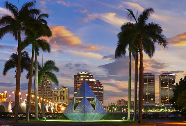 4000 N Ocean Drive 204, Singer Island, FL 33404