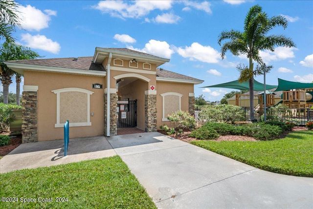 319 Moray Drive SW, Palm Bay, FL 32908