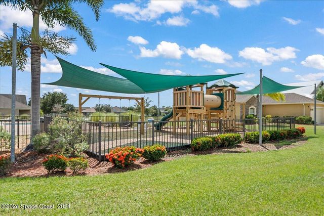 319 Moray Drive SW, Palm Bay, FL 32908