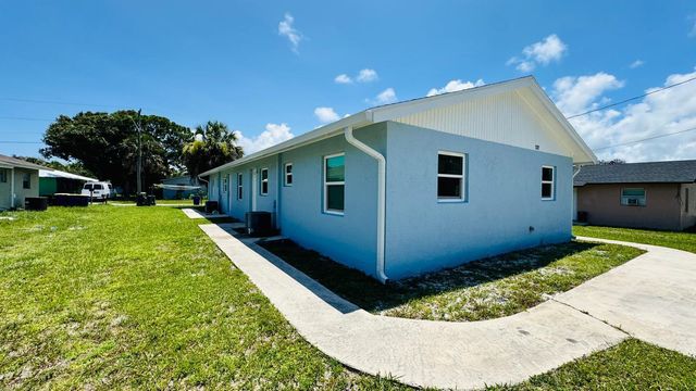 1207 Avenue K, Fort Pierce, FL 34950