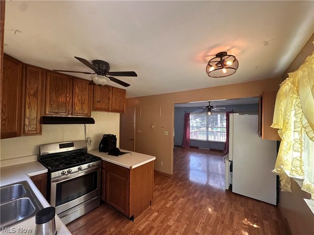 146 Berkley Street, Akron, OH 44305
