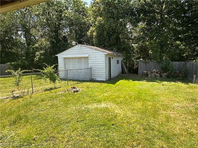 146 Berkley Street, Akron, OH 44305