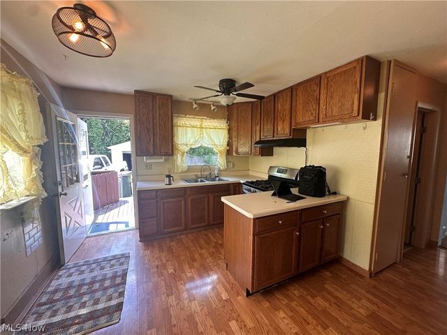 146 Berkley Street, Akron, OH 44305