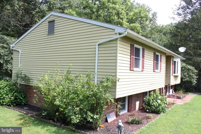 1780 SUNNYHILL LN, Dauphin, PA 17018