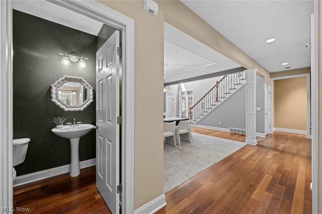 11810 Edinboro Lane, Chagrin Falls, OH 44023
