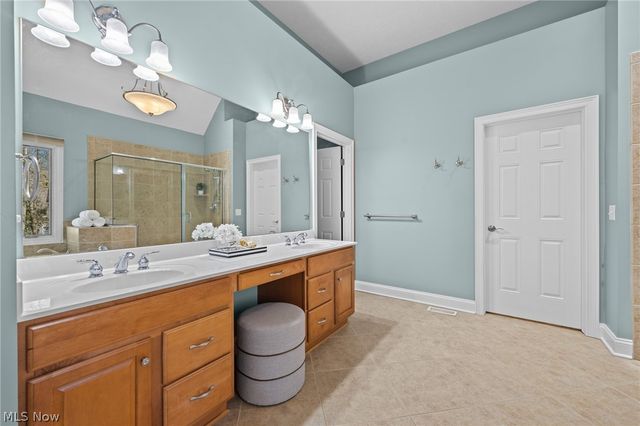 11810 Edinboro Lane, Chagrin Falls, OH 44023