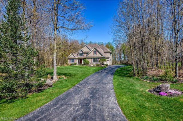11810 Edinboro Lane, Chagrin Falls, OH 44023
