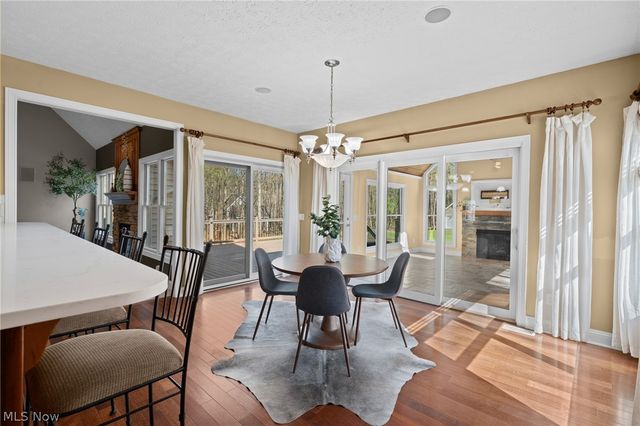 11810 Edinboro Lane, Chagrin Falls, OH 44023