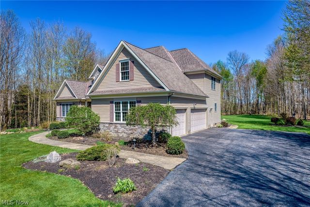 11810 Edinboro Lane, Chagrin Falls, OH 44023