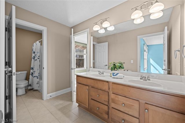 11810 Edinboro Lane, Chagrin Falls, OH 44023