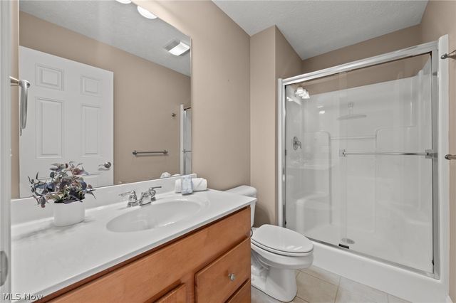 11810 Edinboro Lane, Chagrin Falls, OH 44023