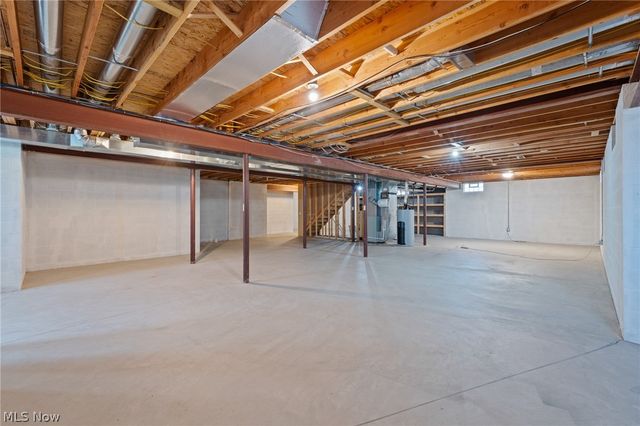 11810 Edinboro Lane, Chagrin Falls, OH 44023