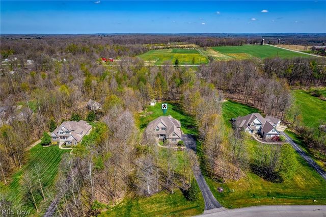 11810 Edinboro Lane, Chagrin Falls, OH 44023