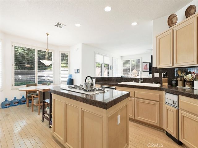 3833 Waterford, Calabasas, CA 91302