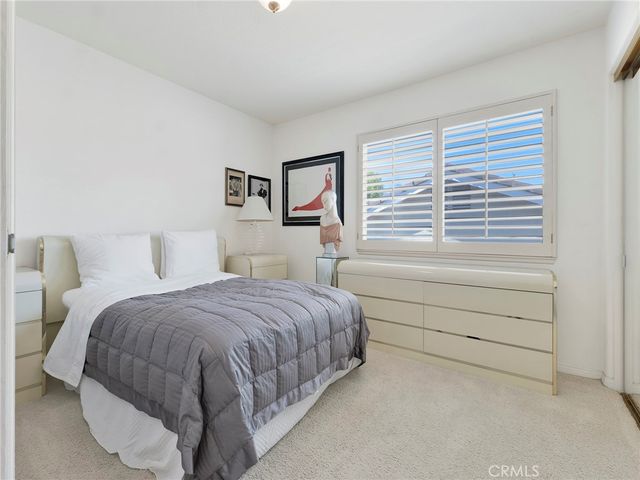 3833 Waterford, Calabasas, CA 91302
