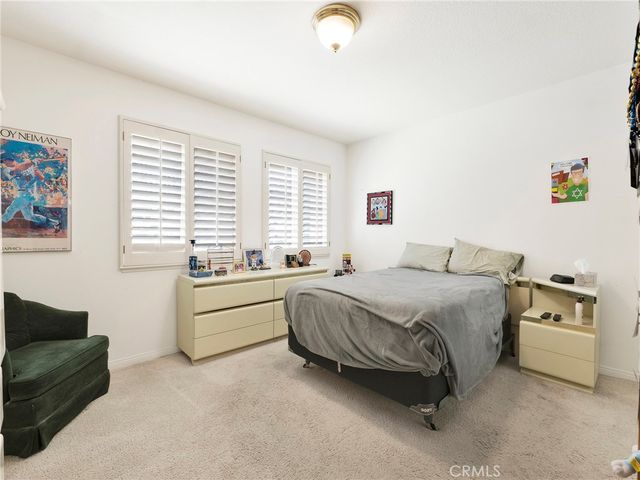3833 Waterford, Calabasas, CA 91302