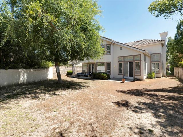3833 Waterford, Calabasas, CA 91302