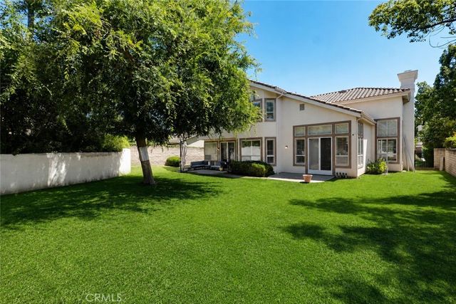3833 Waterford, Calabasas, CA 91302