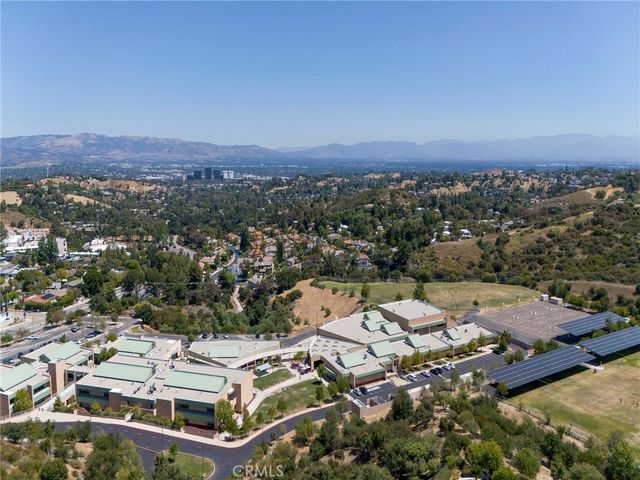 3833 Waterford, Calabasas, CA 91302