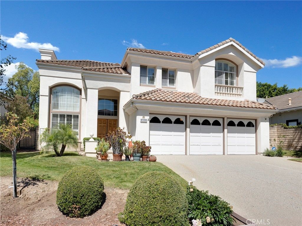 3833 Waterford, Calabasas, CA 91302