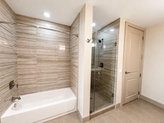 9787 Katy Freeway 1716, Houston, TX 77024
