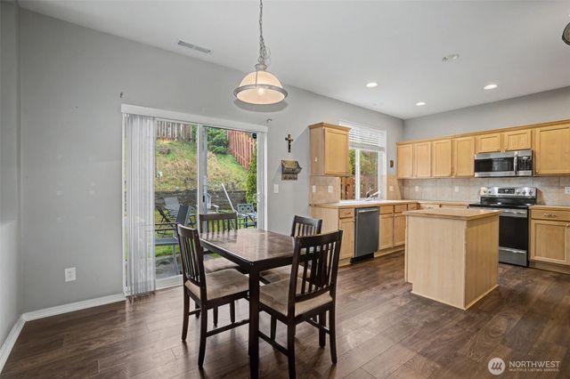 6528 Elizabeth Avenue SE, Auburn, WA 98092