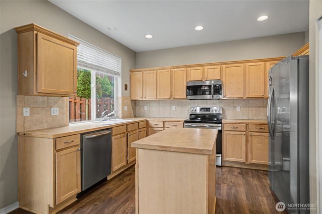 6528 Elizabeth Avenue SE, Auburn, WA 98092