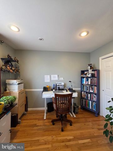 25 COLUMBIA AVE, Trenton, NJ 08618