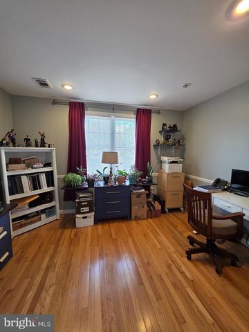 25 COLUMBIA AVE, Trenton, NJ 08618