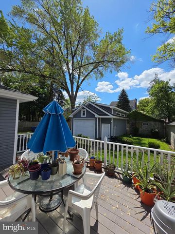 25 COLUMBIA AVE, Trenton, NJ 08618